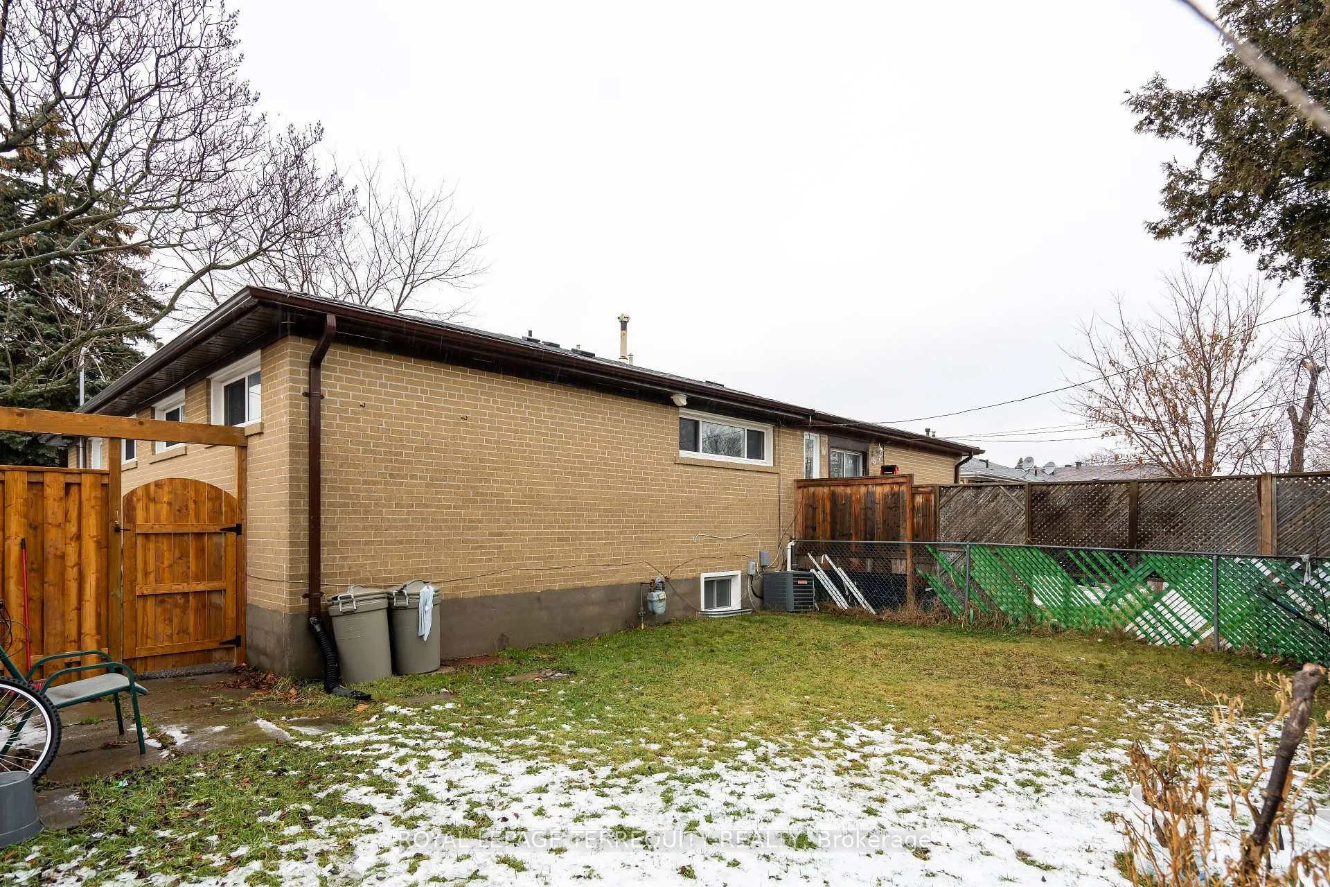 Photo 30 of 311 Dovedale Drive, Whitby, Downtown Whitby — HOMEH