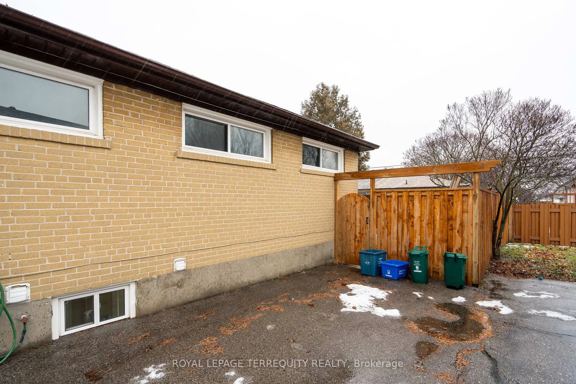 Photo 36 of 311 Dovedale Drive, Whitby, Downtown Whitby — HOMEH