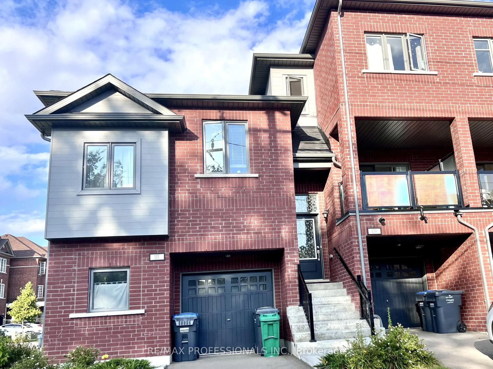 Photo 3 of 58 Denison Avenue, Brampton, Downtown Brampton — HOMEH