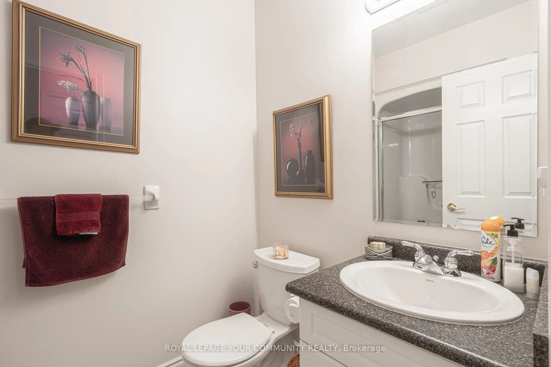 Photo 26 of Unit 17, 50 Renaissance Point, New Tecumseth, Rural New Tecumseth — HOMEH