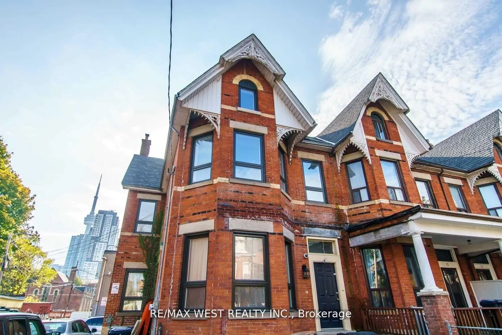 Front of Unit 2nd Flr, 13 Grange Avenue
