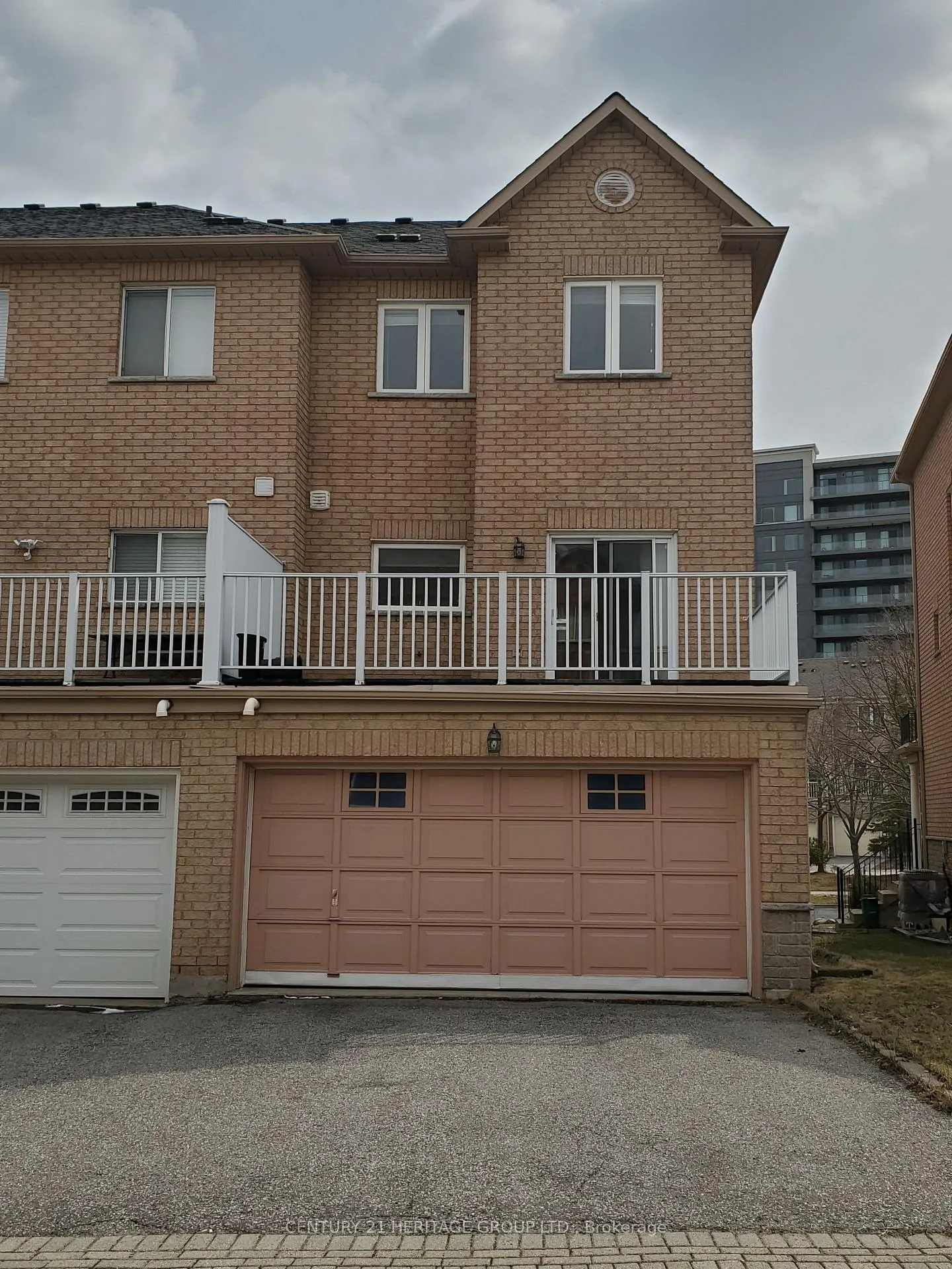 Photo 18 of 63 Leitchcroft Crescent, Markham, Commerce Valley — HOMEH