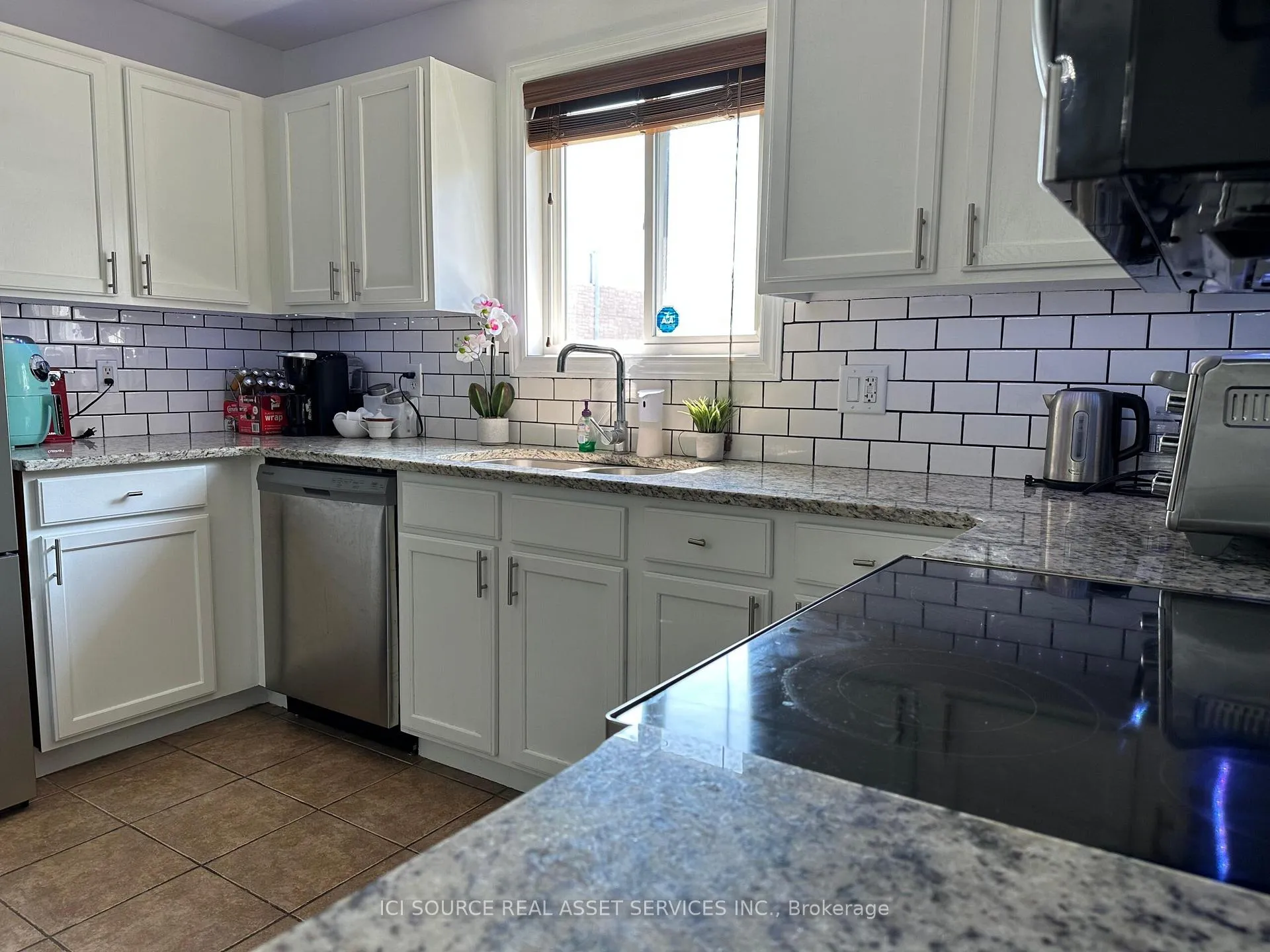 Photo 4 of 1676 Sagebrush Court, Windsor — HOMEH