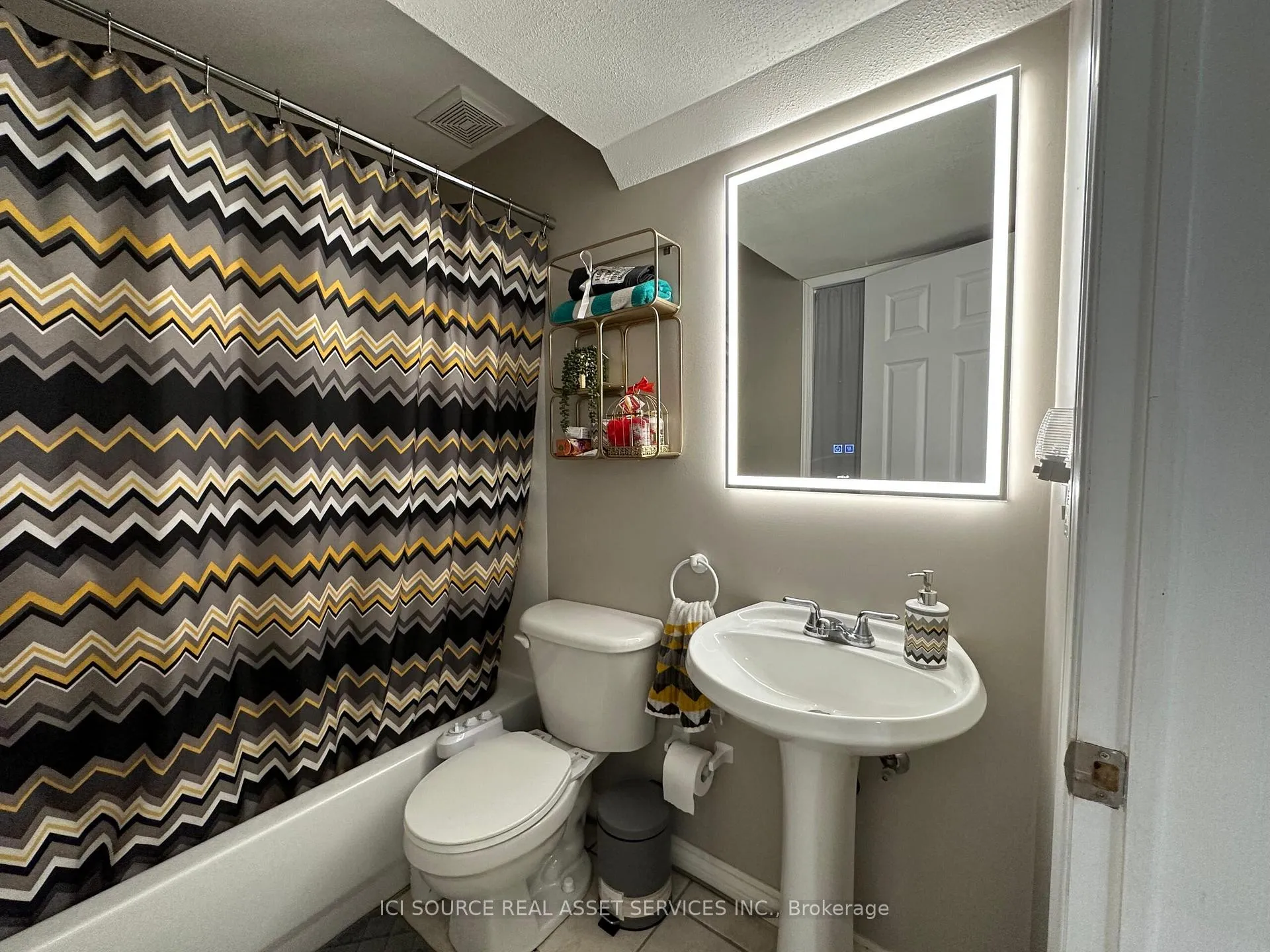 Photo 12 of 1676 Sagebrush Court, Windsor — HOMEH