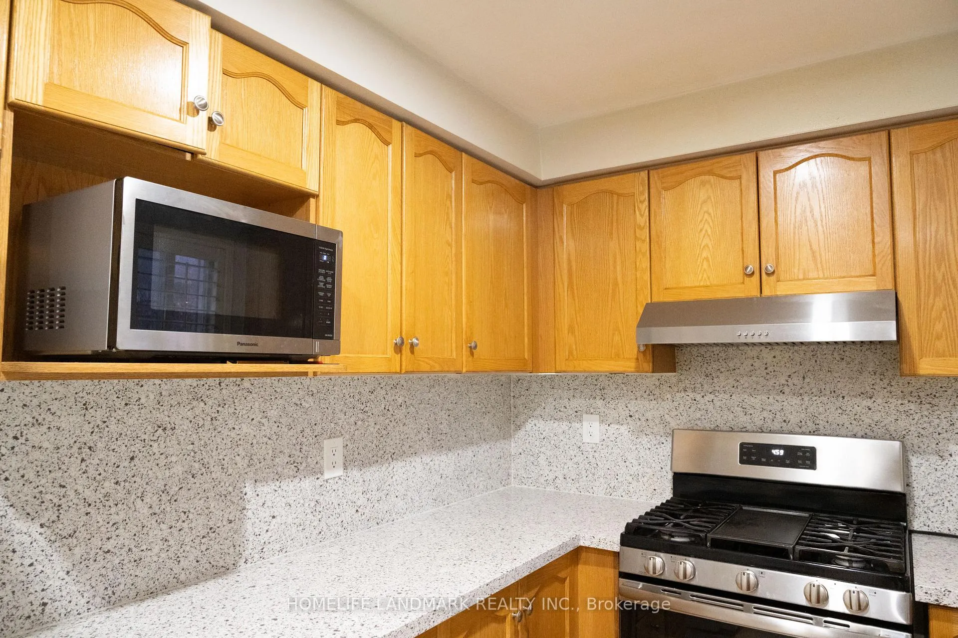 Photo 26 of 1623 Autumn Crescent N, Pickering, Amberlea — HOMEH
