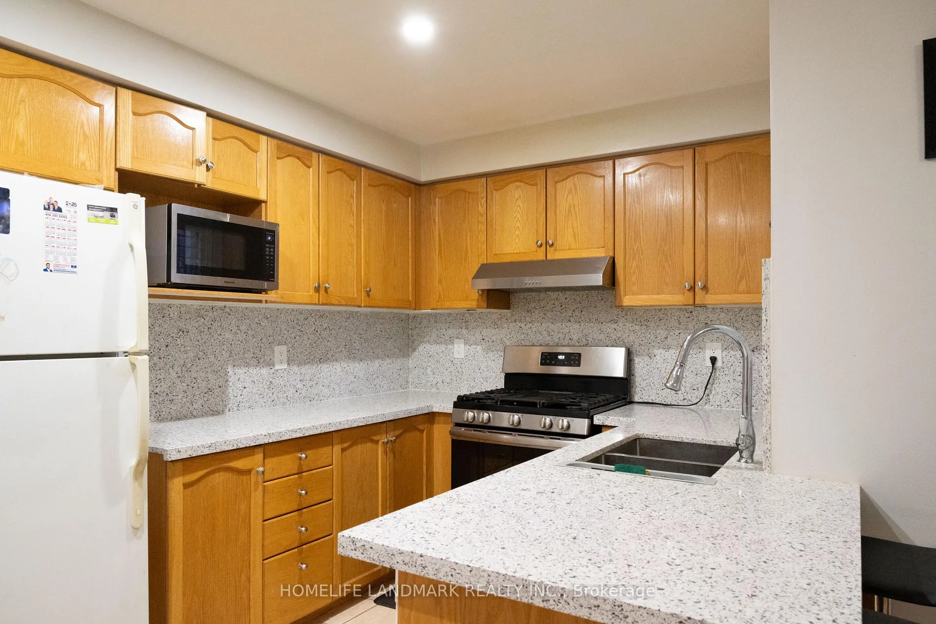 Photo 28 of 1623 Autumn Crescent N, Pickering, Amberlea — HOMEH
