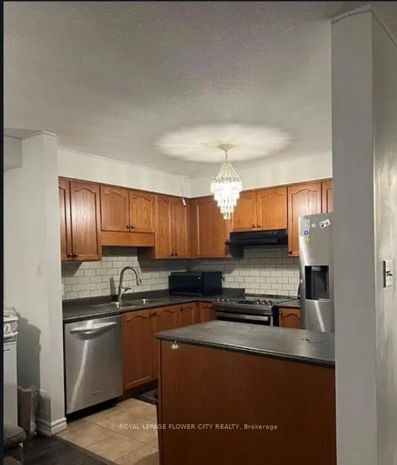 Photo 9 of 64 Rockcliffe Drive, Kitchener, Pioneer Park/Doon/Wyldwoods — HOMEH