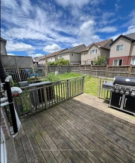 Photo 11 of 64 Rockcliffe Drive, Kitchener, Pioneer Park/Doon/Wyldwoods — HOMEH