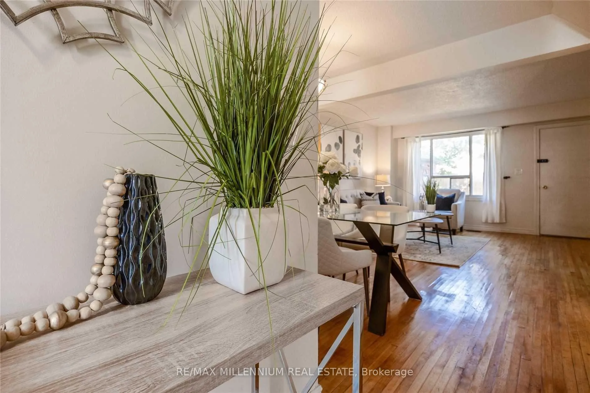 Photo 7 of Unit #17, 17 The Carriage Way, Markham, Royal Orchard — HOMEH