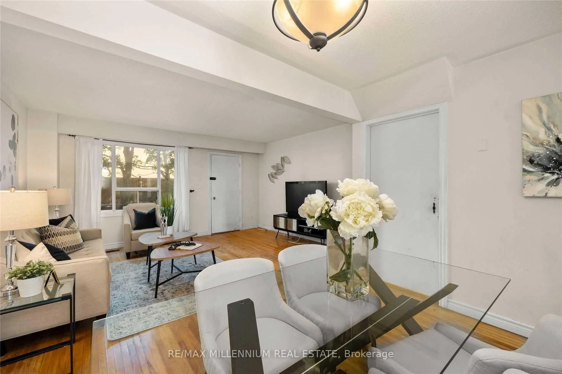 Photo 10 of Unit #17, 17 The Carriage Way, Markham, Royal Orchard — HOMEH