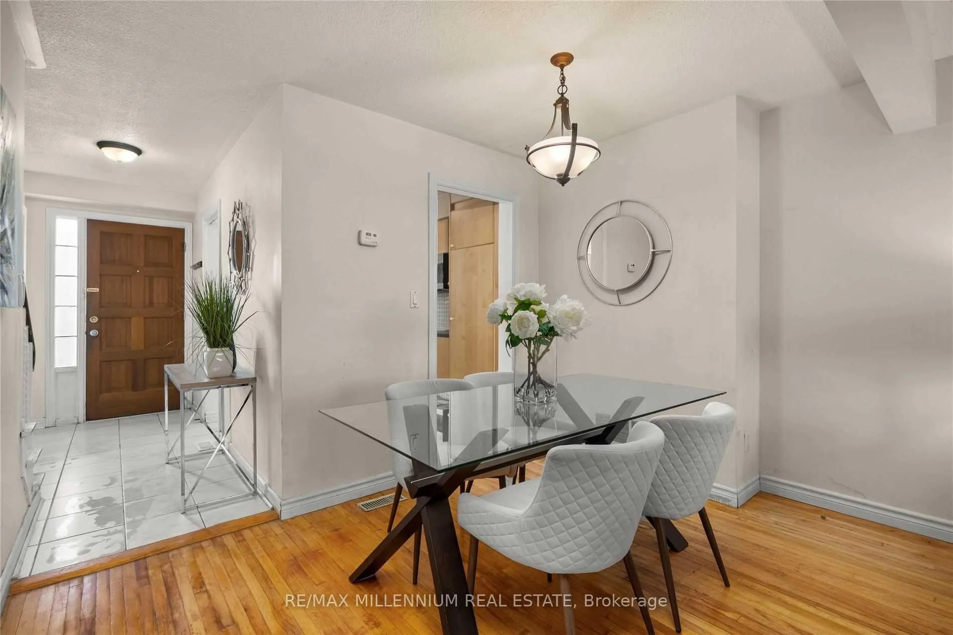 Photo 16 of Unit #17, 17 The Carriage Way, Markham, Royal Orchard — HOMEH