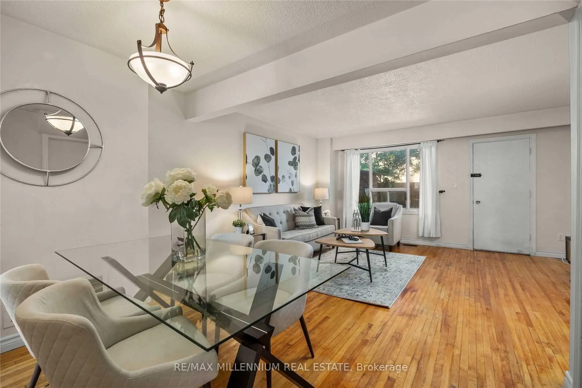Photo 17 of Unit #17, 17 The Carriage Way, Markham, Royal Orchard — HOMEH