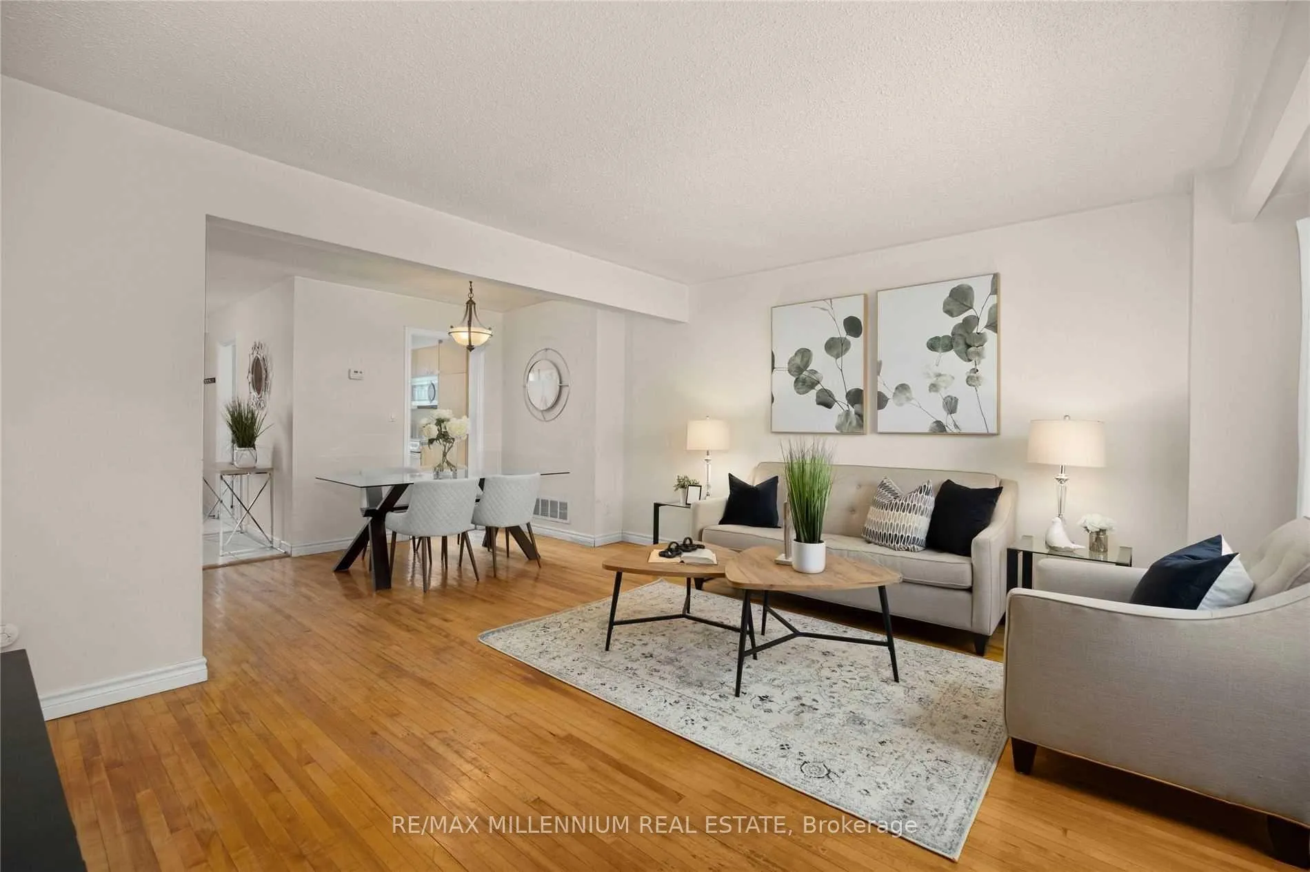 Photo 19 of Unit #17, 17 The Carriage Way, Markham, Royal Orchard — HOMEH