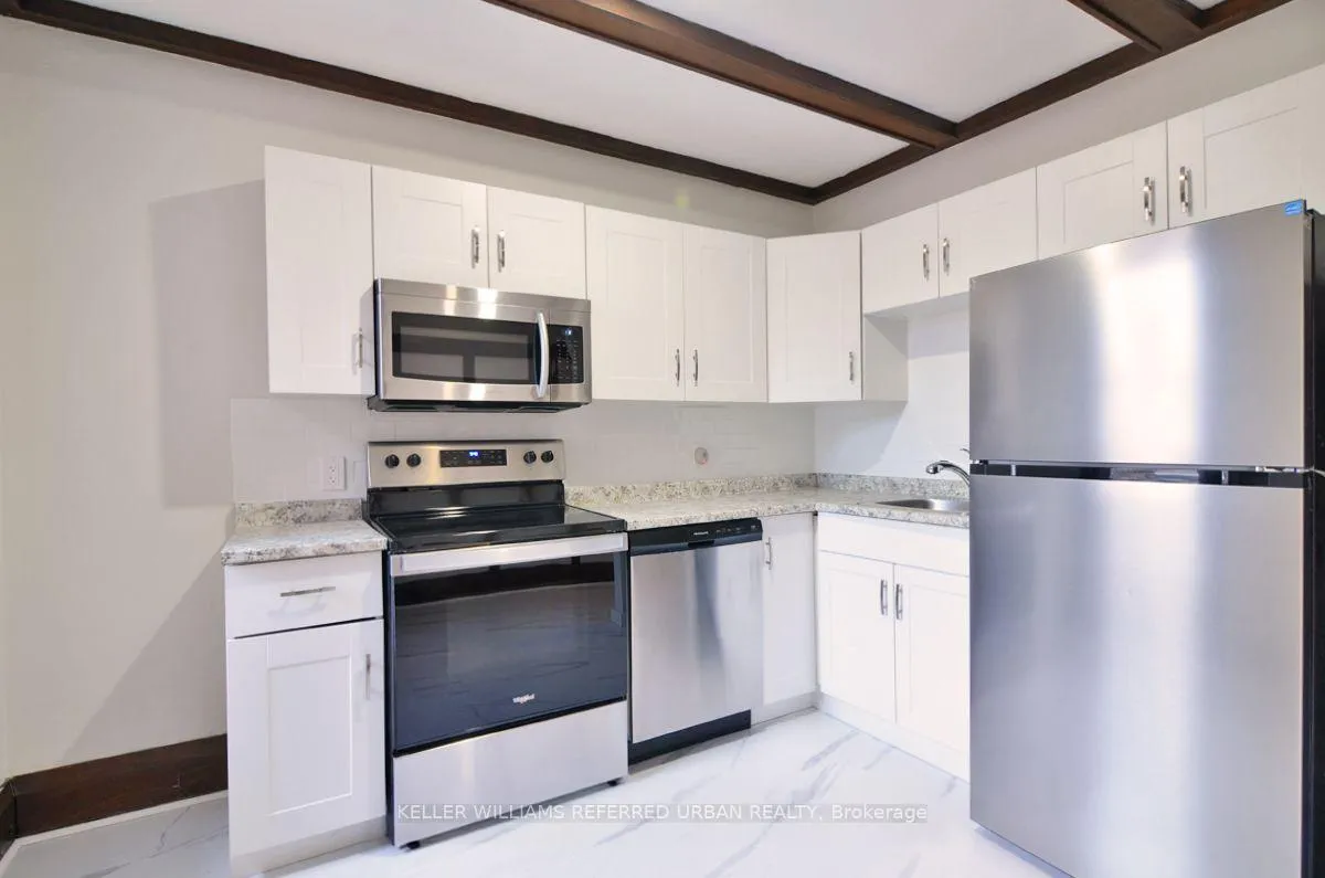 Photo 3 of Unit Upper, 4 Columbine Avenue, Toronto, The Beaches — HOMEH