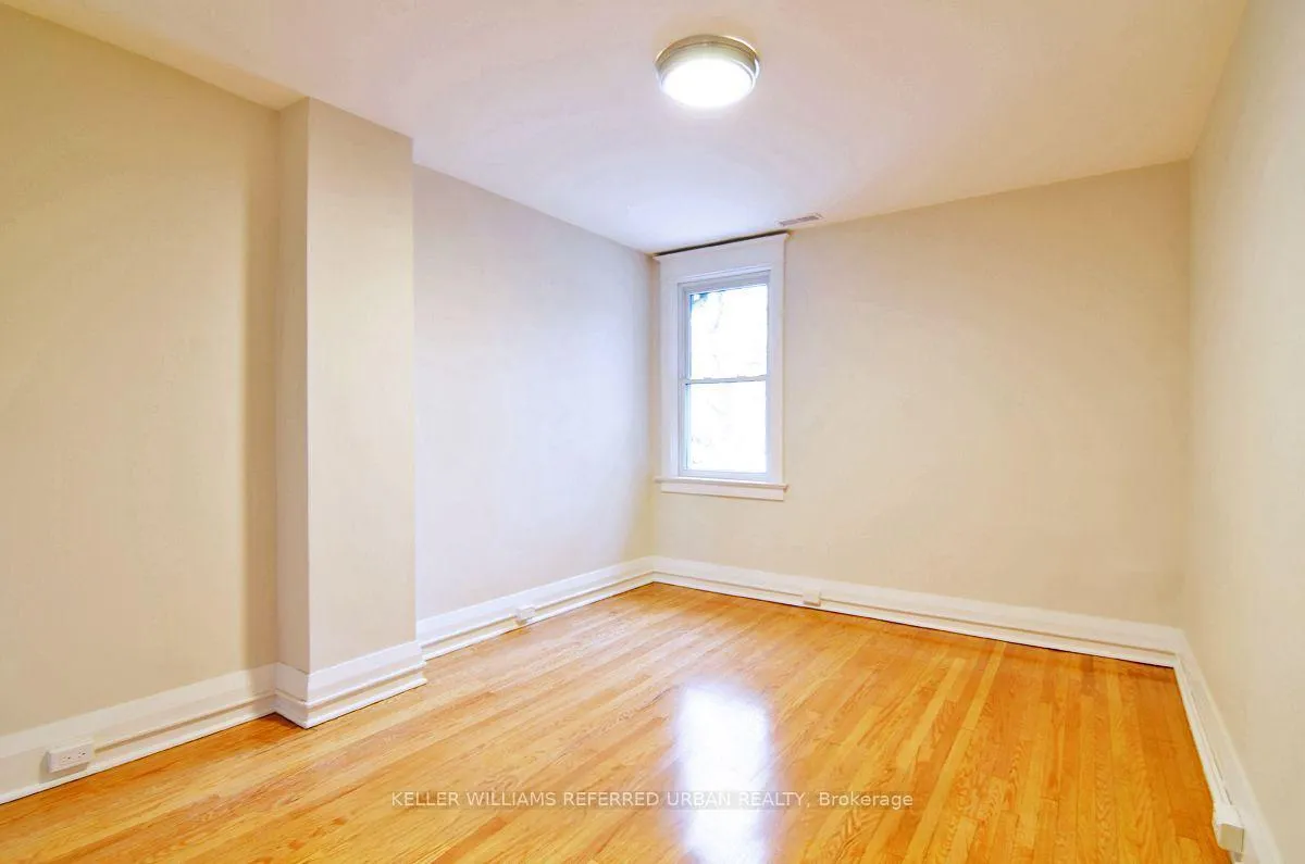 Photo 8 of Unit Upper, 4 Columbine Avenue, Toronto, The Beaches — HOMEH