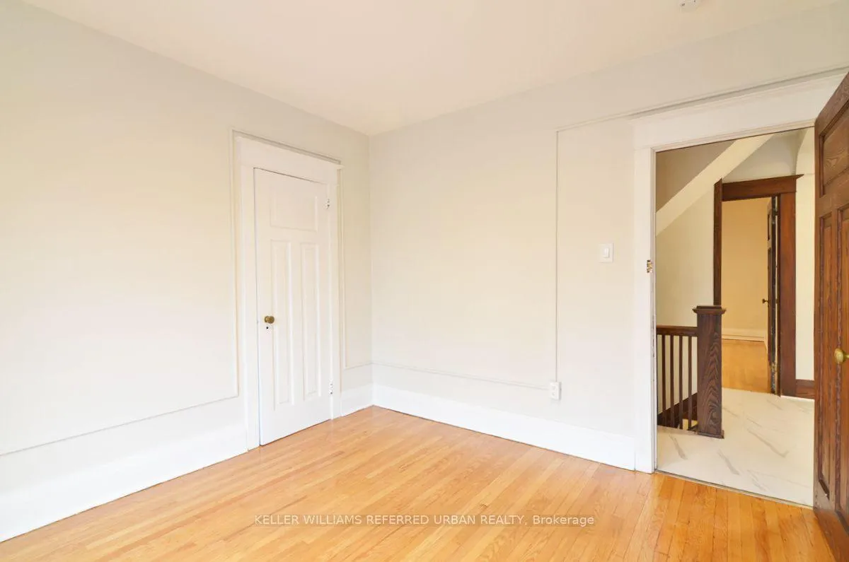 Photo 11 of Unit Upper, 4 Columbine Avenue, Toronto, The Beaches — HOMEH