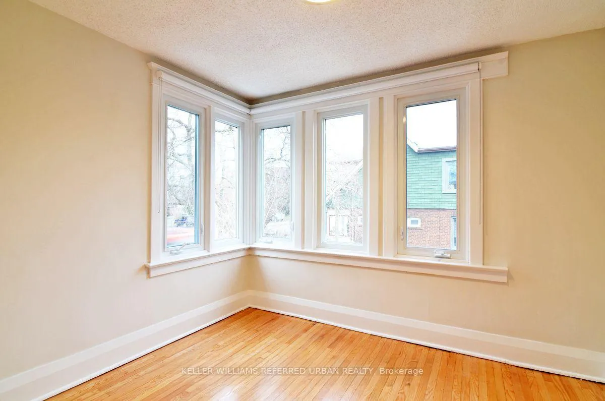 Photo 13 of Unit Upper, 4 Columbine Avenue, Toronto, The Beaches — HOMEH