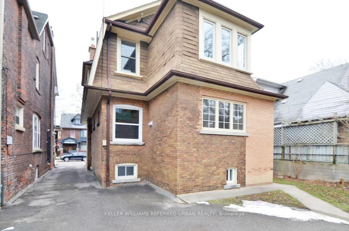 Photo 33 of Unit Upper, 4 Columbine Avenue, Toronto, The Beaches — HOMEH
