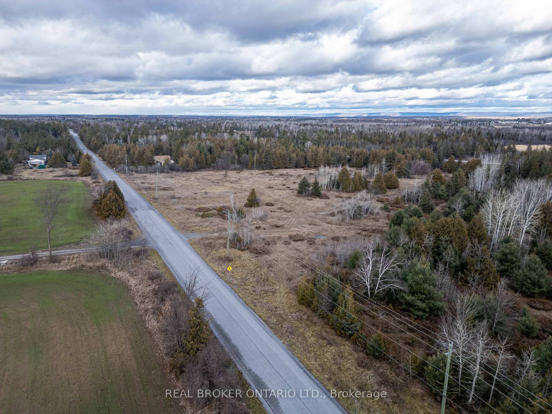 Photo 4 of 452 David Manchester Road, Ottawa, Huntley Ward (South West) — HOMEH
