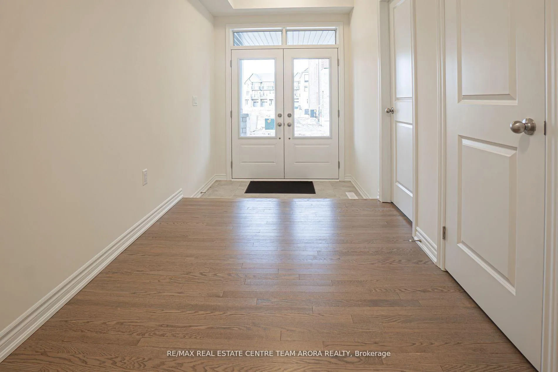 Photo 2 of 58 Bonnington Drive, Brampton, Northwest Brampton — HOMEH