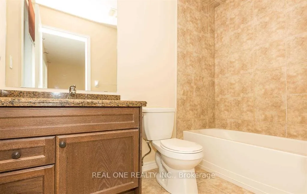 Photo 11 of 16 Dorchester Terrace, Hamilton, Stoney Creek Mountain — HOMEH