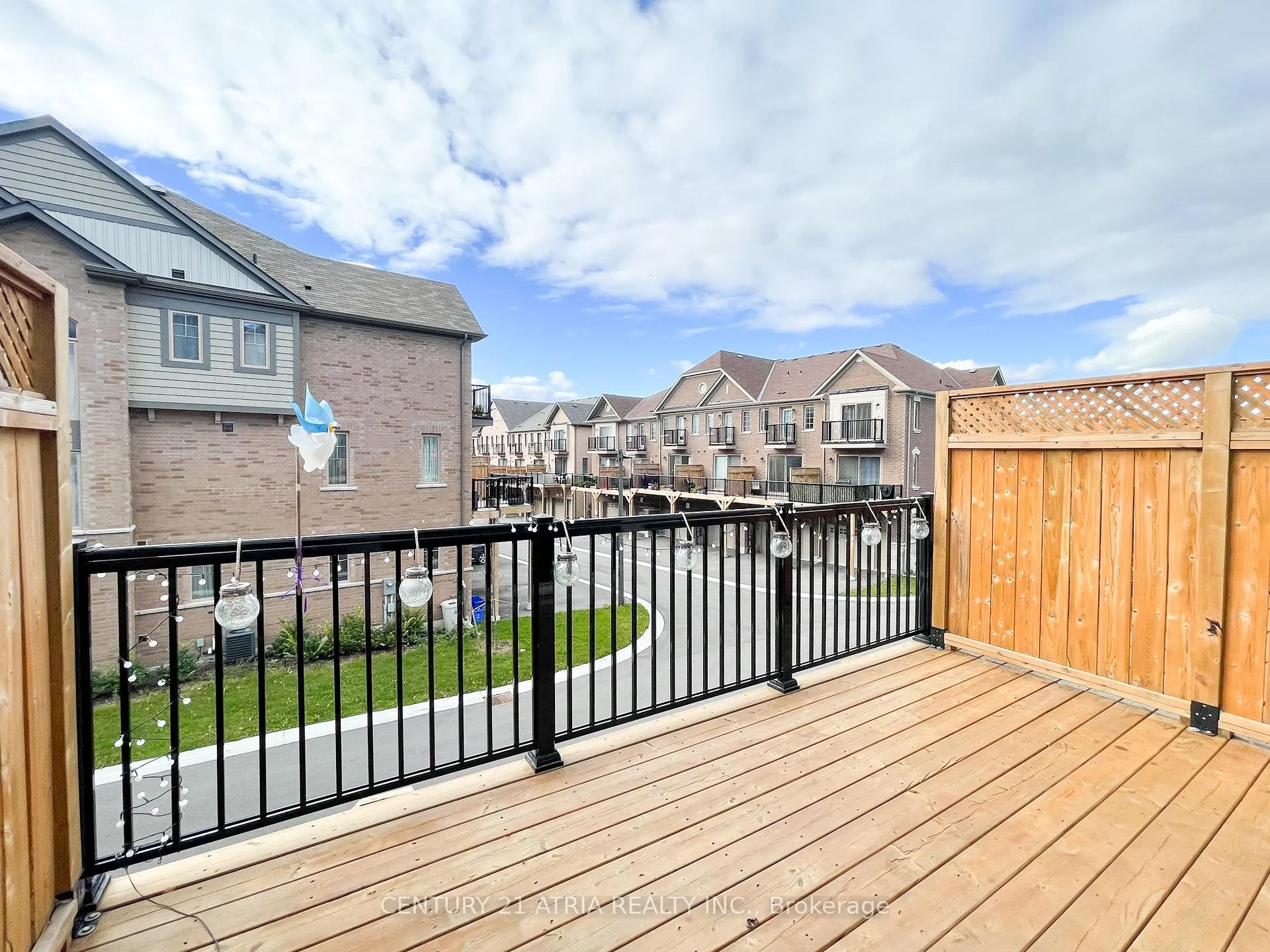 Photo 23 of 214 William Forster Road, Markham, Cornell — HOMEH