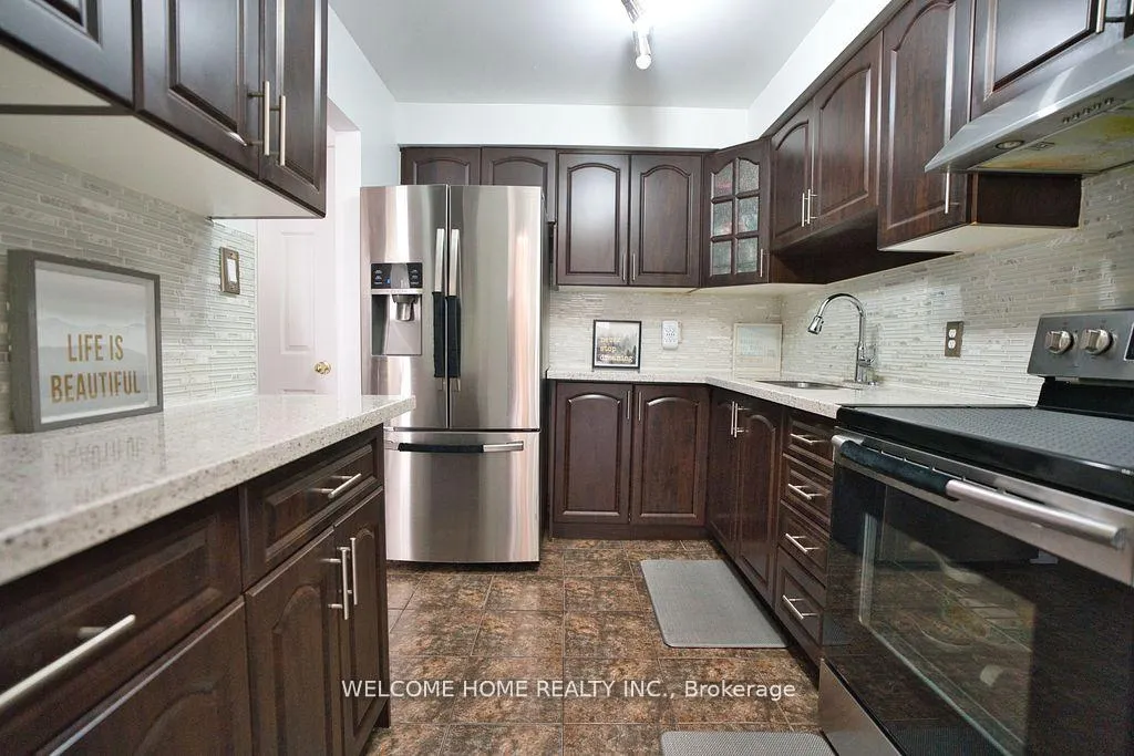 Photo 5 of 49 Carleton Place, Brampton, Bramalea West Industrial — HOMEH