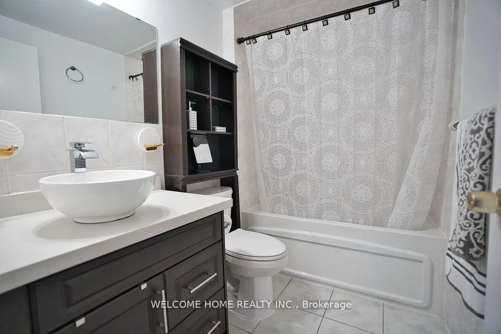 Photo 15 of 49 Carleton Place, Brampton, Bramalea West Industrial — HOMEH