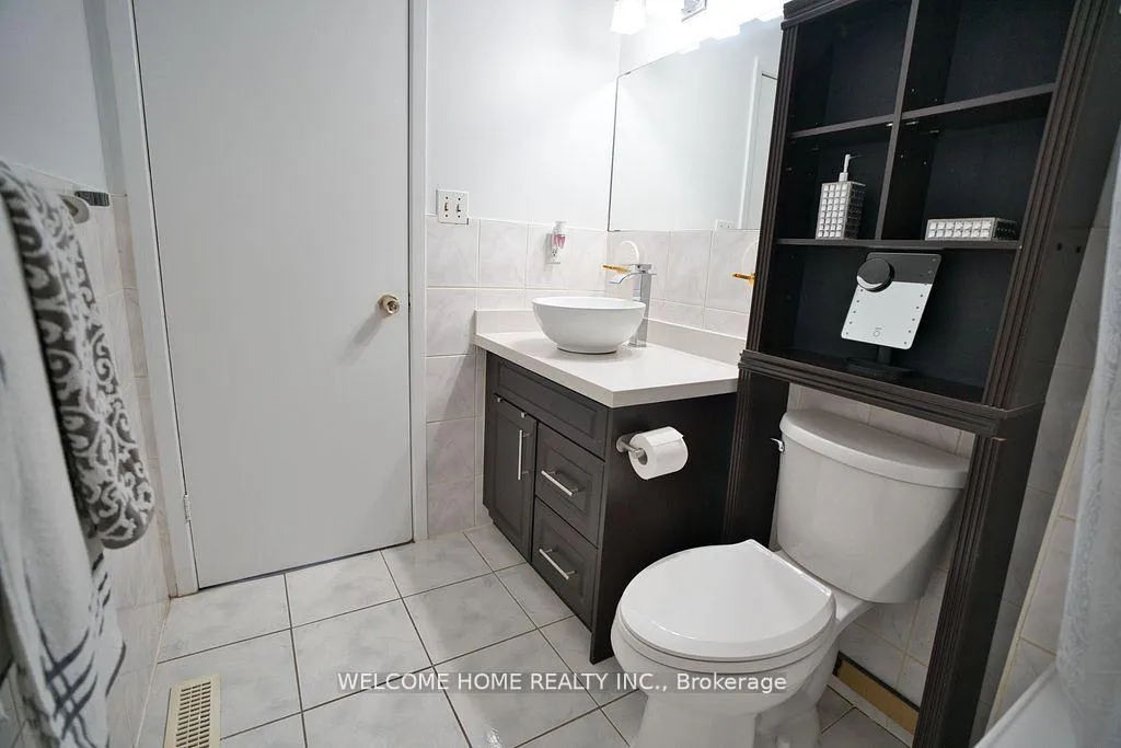 Photo 16 of 49 Carleton Place, Brampton, Bramalea West Industrial — HOMEH