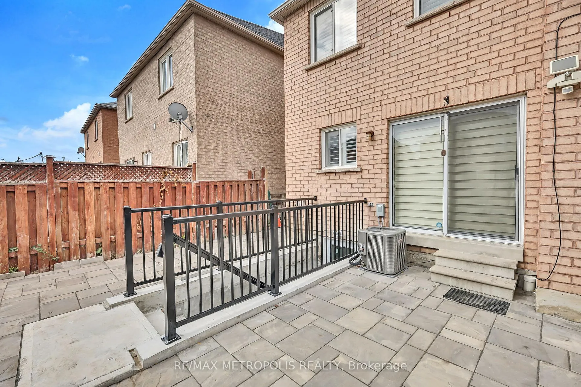 Photo 5 of Unit Bsmt, 68 Armitage Crescent, Ajax, Northwest Ajax — HOMEH