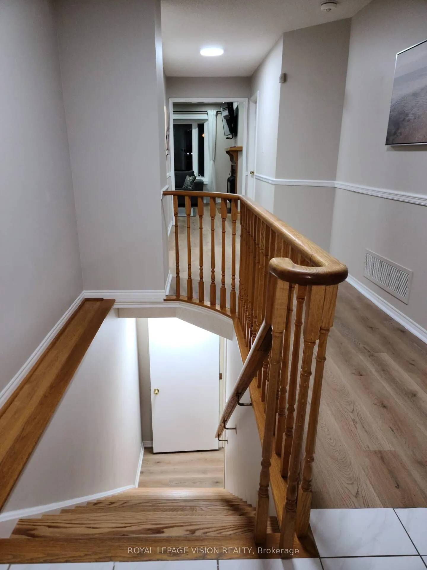 Photo 16 of 75 Garden Street, Whitby, Downtown Whitby — HOMEH