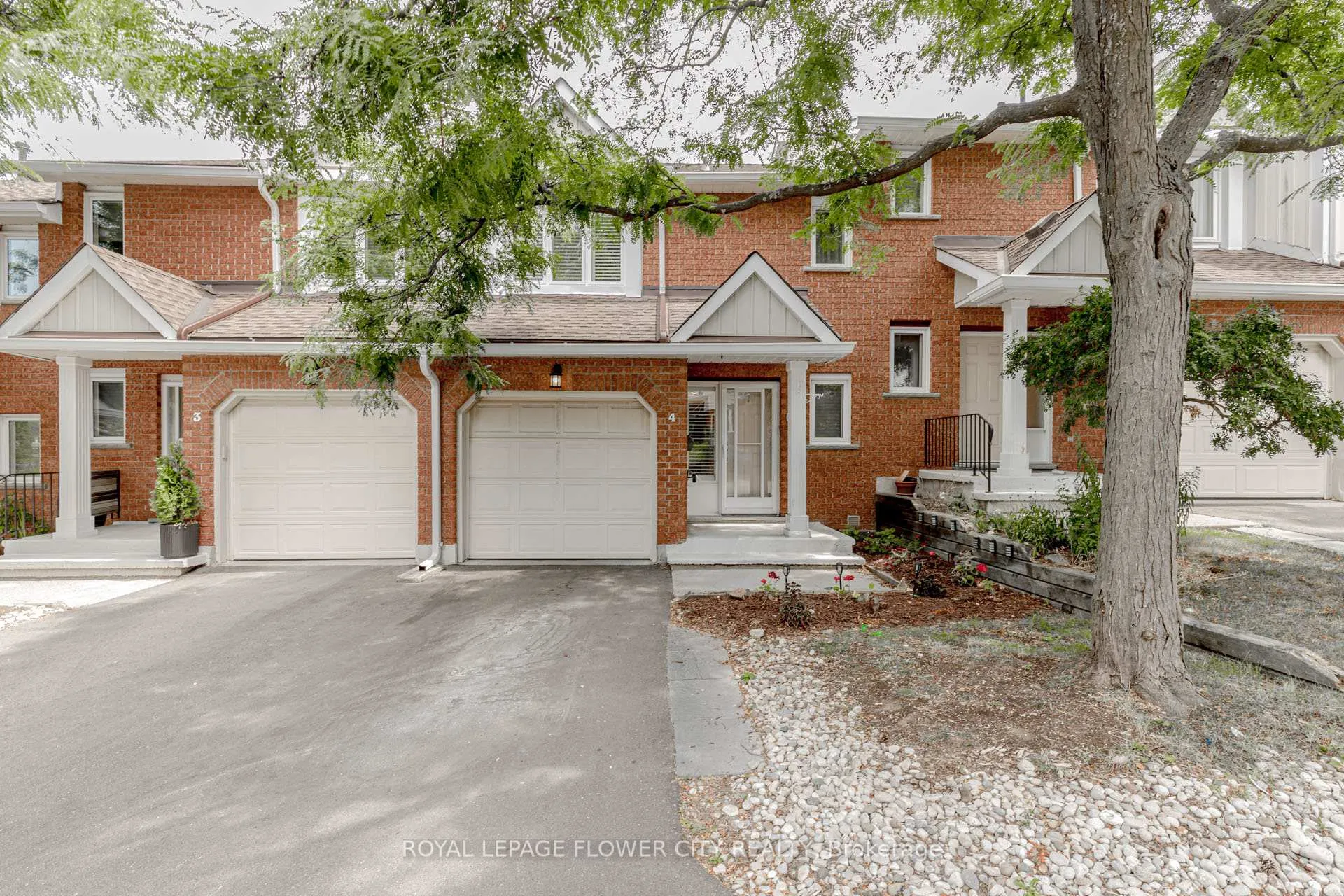 Photo 1 of Unit 4, 523 Beechwood Drive, Waterloo — HOMEH
