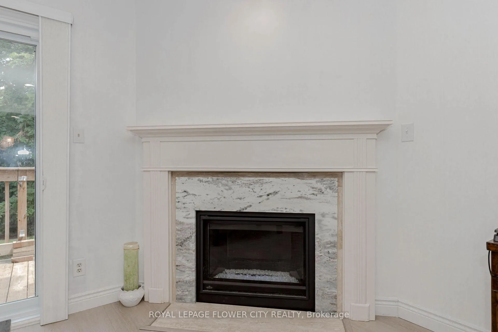 Photo 11 of Unit 4, 523 Beechwood Drive, Waterloo — HOMEH