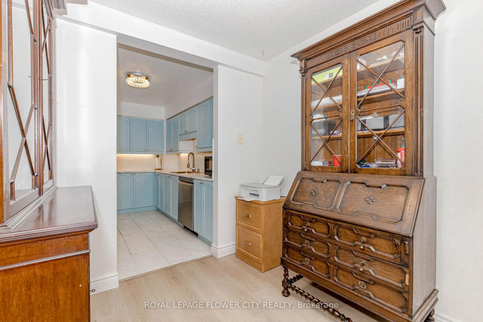 Photo 16 of Unit 4, 523 Beechwood Drive, Waterloo — HOMEH