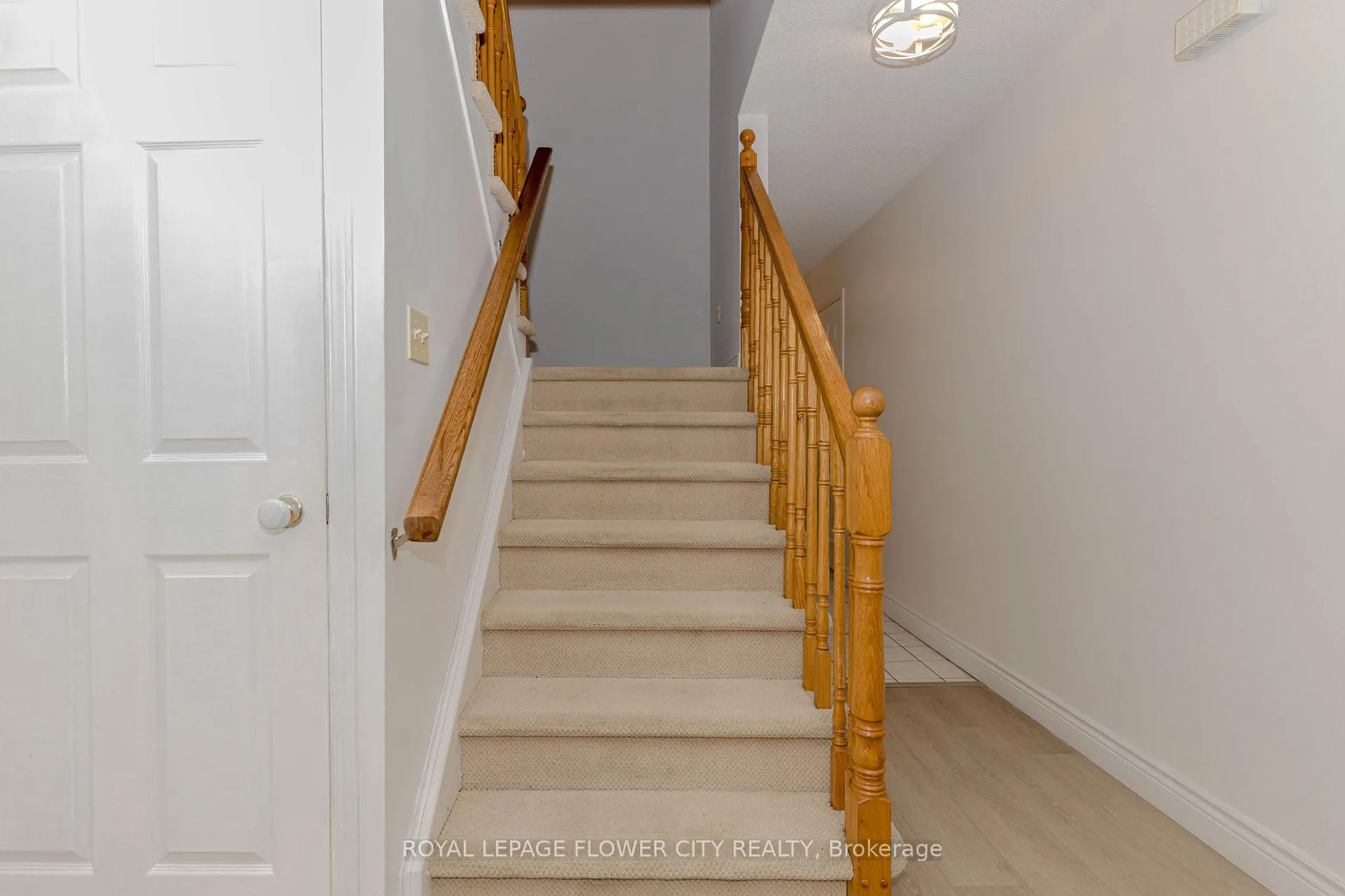 Photo 18 of Unit 4, 523 Beechwood Drive, Waterloo — HOMEH