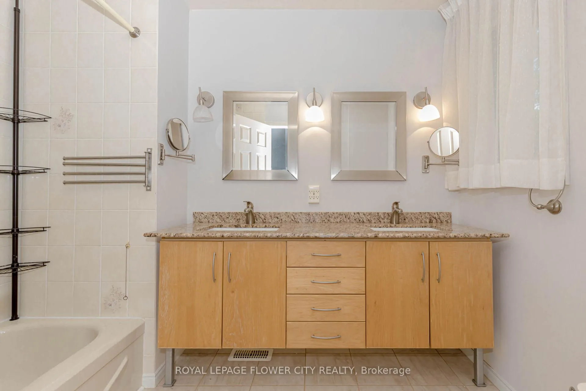 Photo 23 of Unit 4, 523 Beechwood Drive, Waterloo — HOMEH