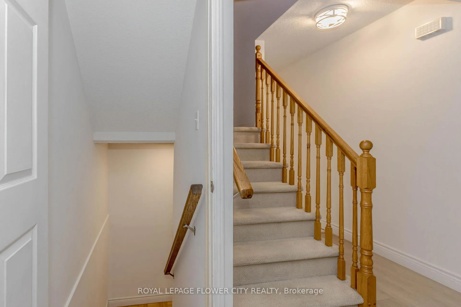Photo 34 of Unit 4, 523 Beechwood Drive, Waterloo — HOMEH