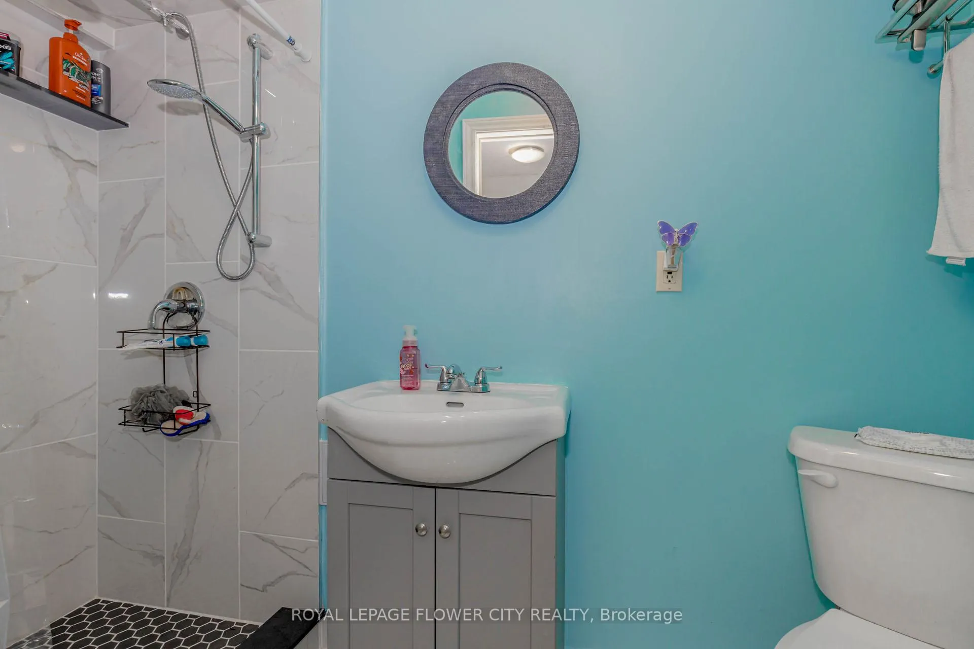 Photo 40 of Unit 4, 523 Beechwood Drive, Waterloo — HOMEH
