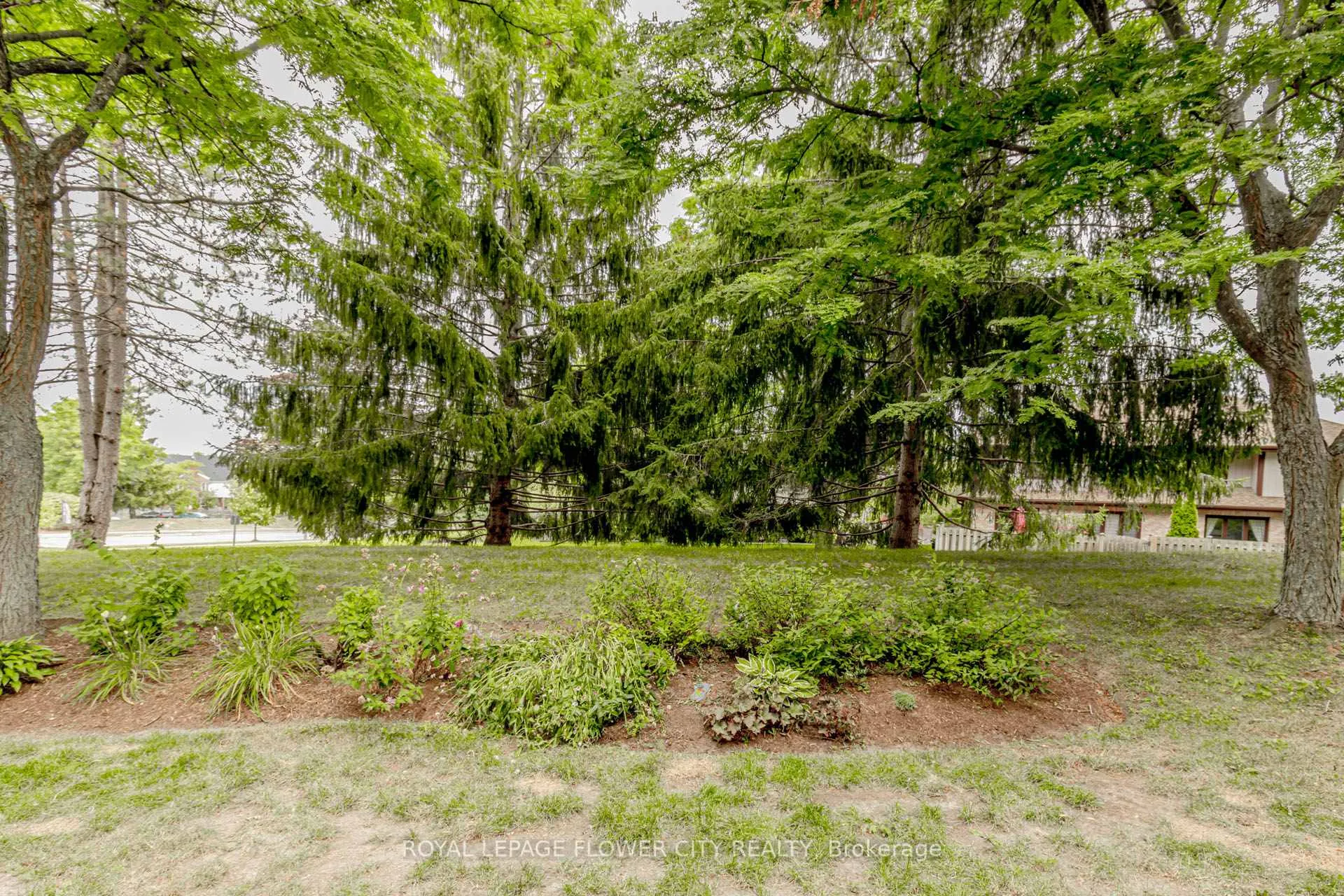 Photo 44 of Unit 4, 523 Beechwood Drive, Waterloo — HOMEH