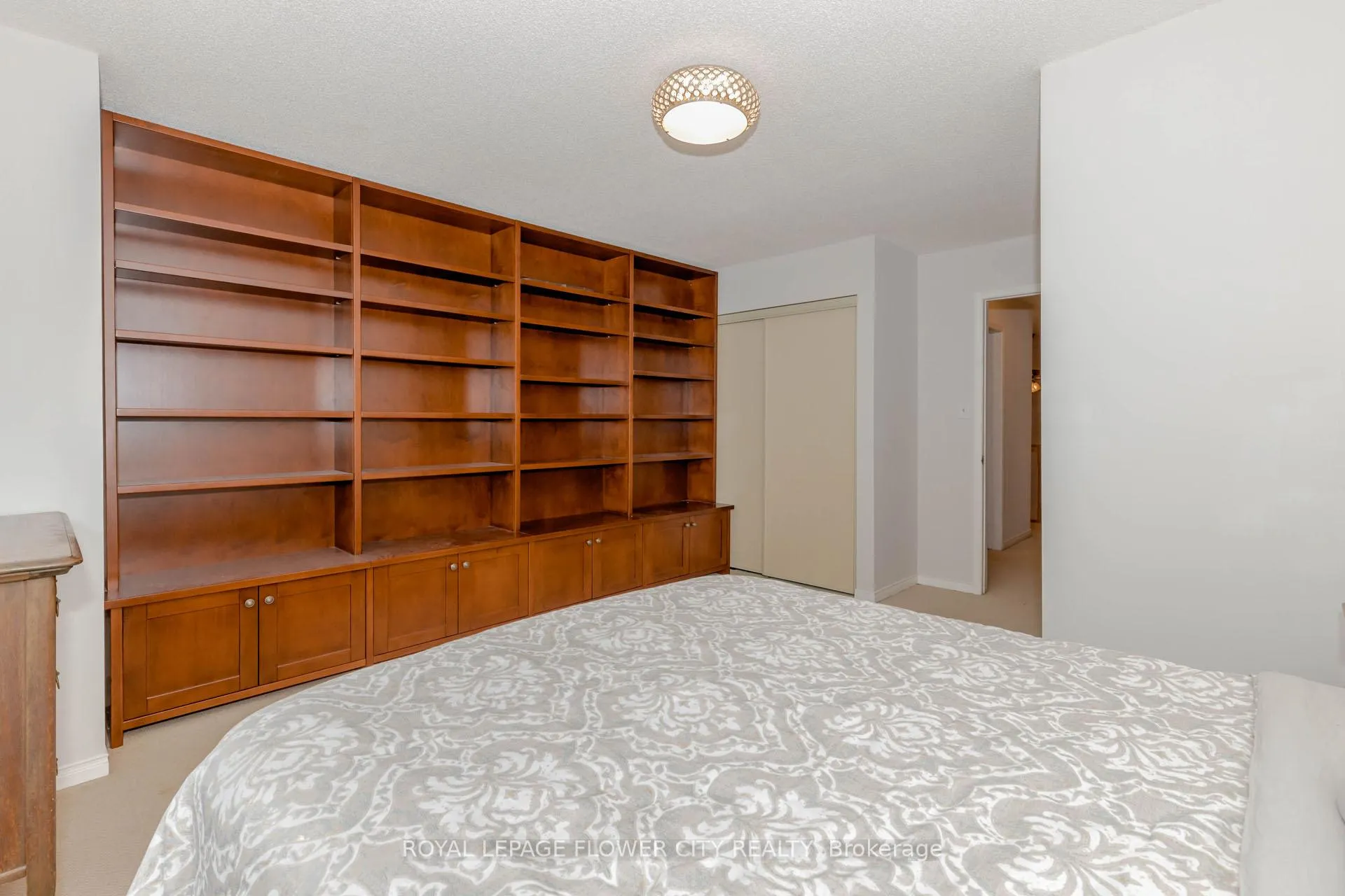 Photo 48 of Unit 4, 523 Beechwood Drive, Waterloo — HOMEH
