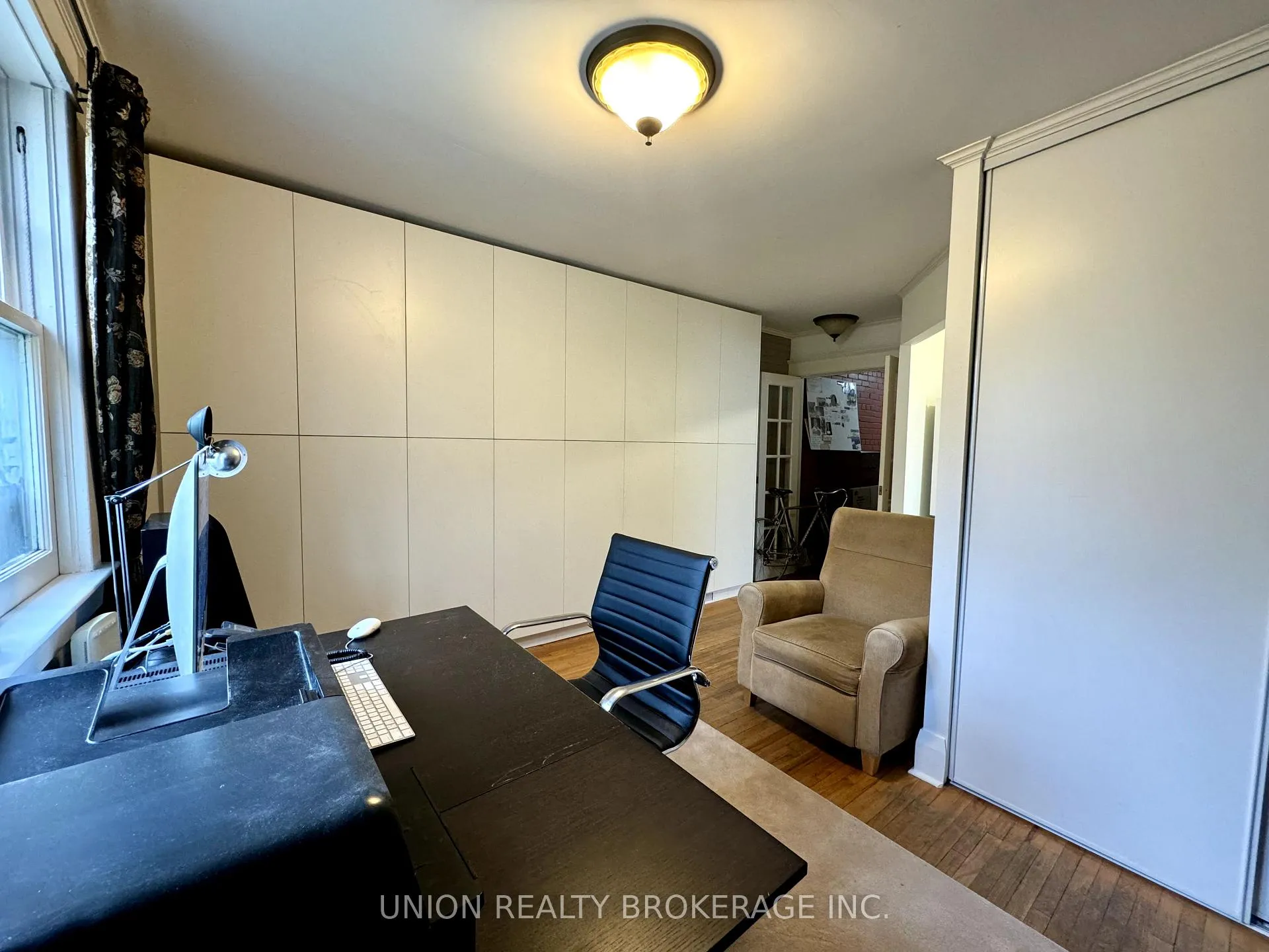Photo 6 of Unit Upper, 334 Lee Avenue, Toronto, The Beaches — HOMEH