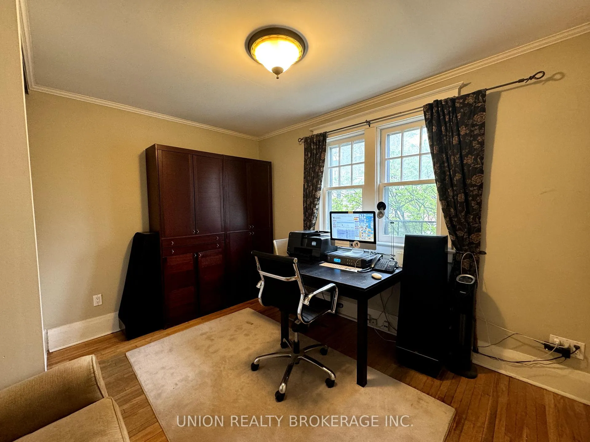 Photo 8 of Unit Upper, 334 Lee Avenue, Toronto, The Beaches — HOMEH
