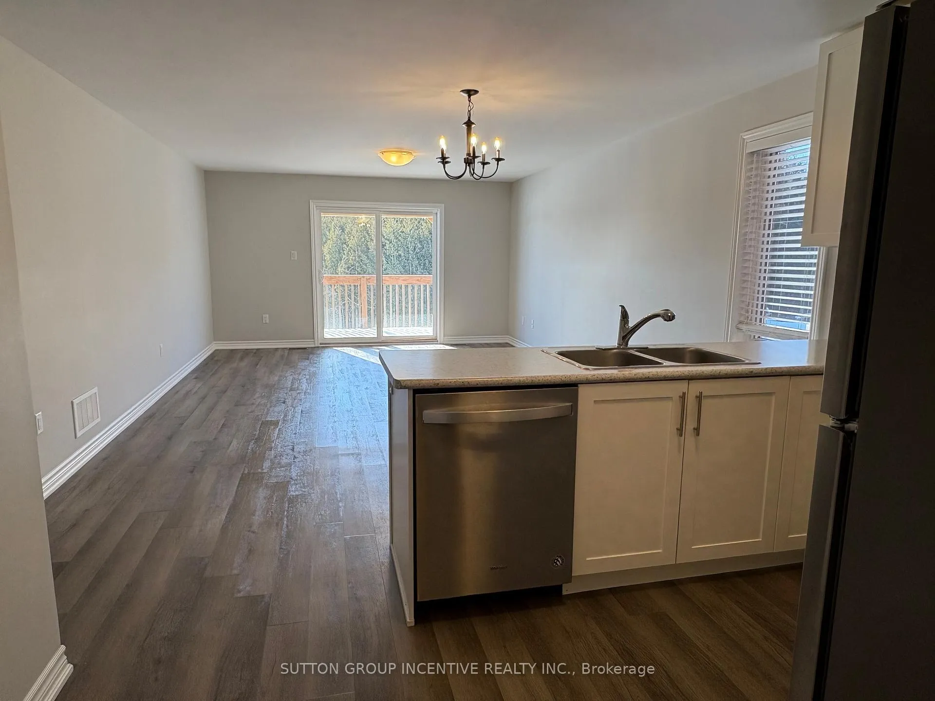 Photo 5 of 1277B Leslie Drive, Innisfil, Alcona — HOMEH