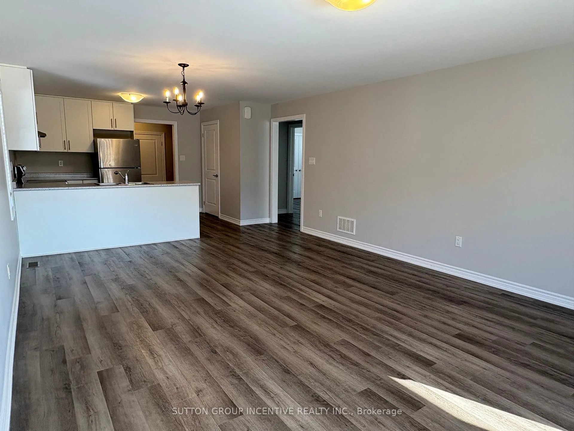 Photo 11 of 1277B Leslie Drive, Innisfil, Alcona — HOMEH