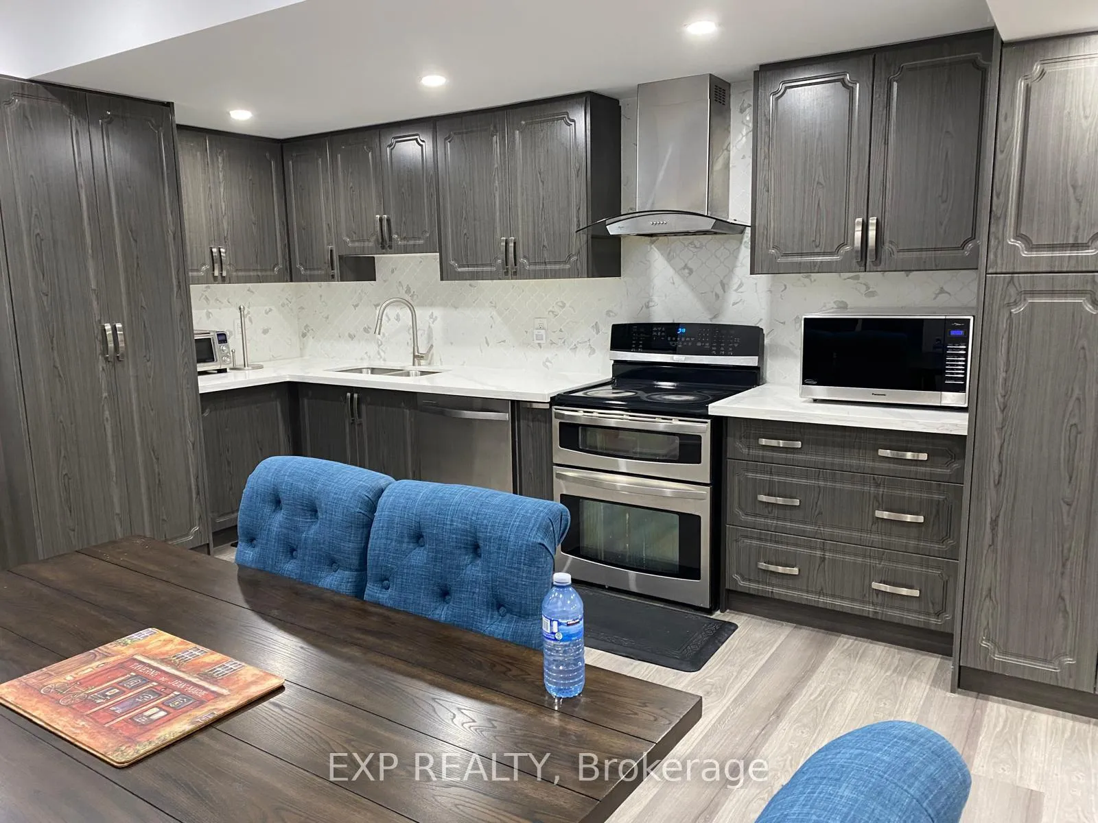 Photo 3 of 8 Ralph Chalmers Avenue, Markham, Wismer — HOMEH