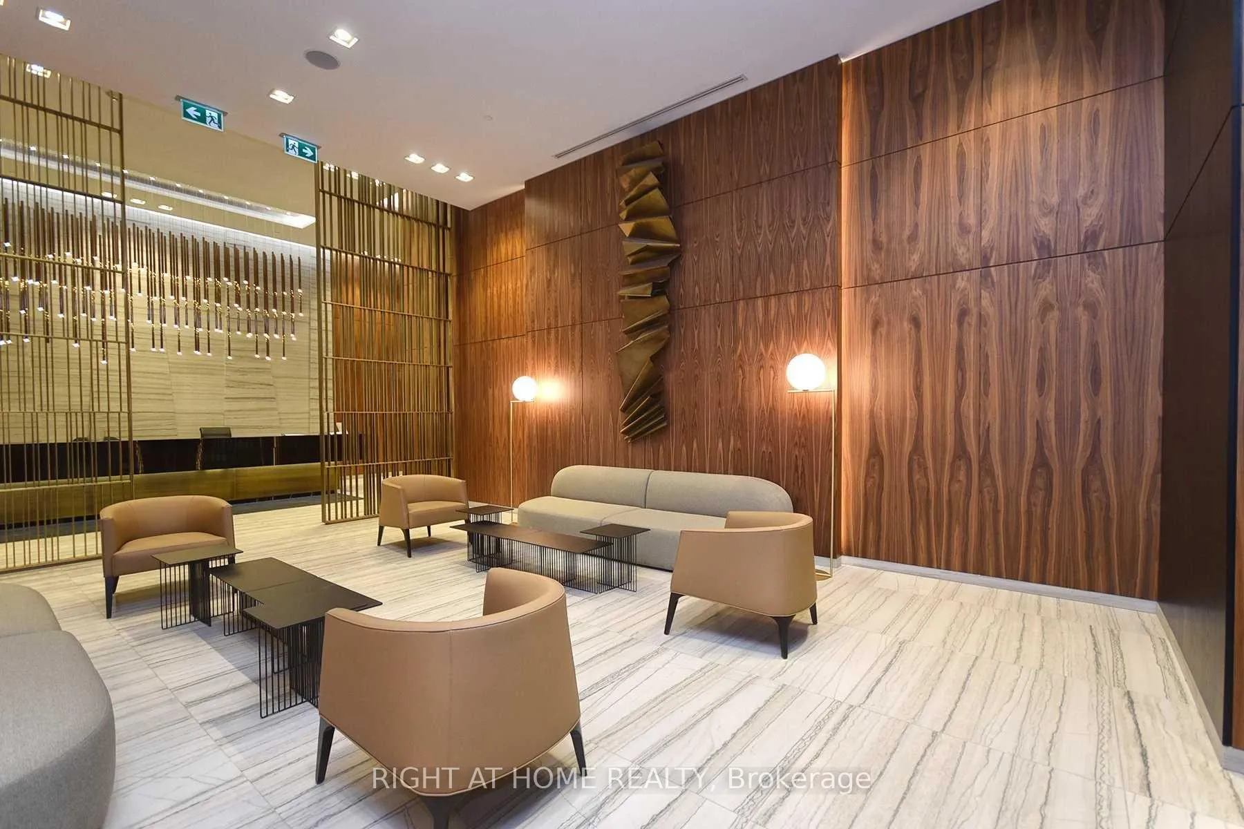 Photo 2 of Unit 3407, 8 Eglinton Avenue E, Toronto, Mount Pleasant West — HOMEH