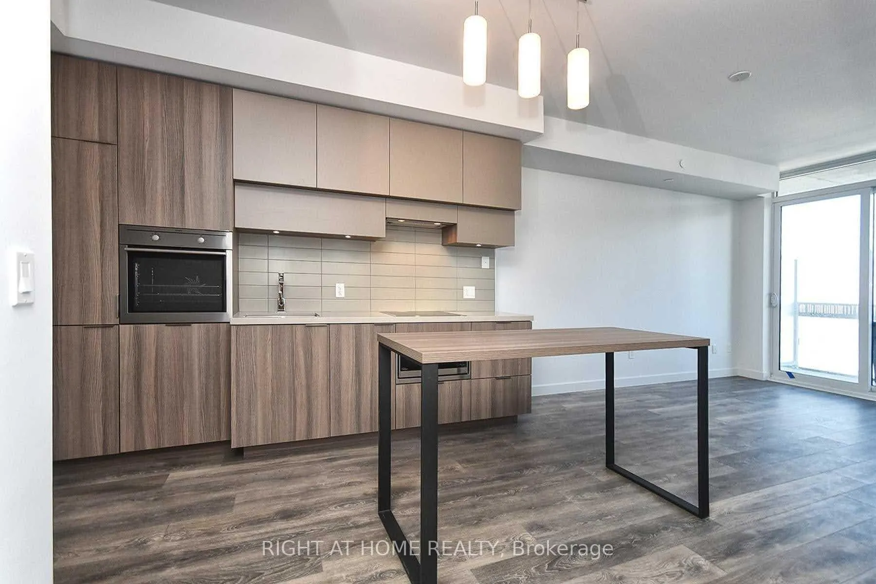 Photo 6 of Unit 3407, 8 Eglinton Avenue E, Toronto, Mount Pleasant West — HOMEH
