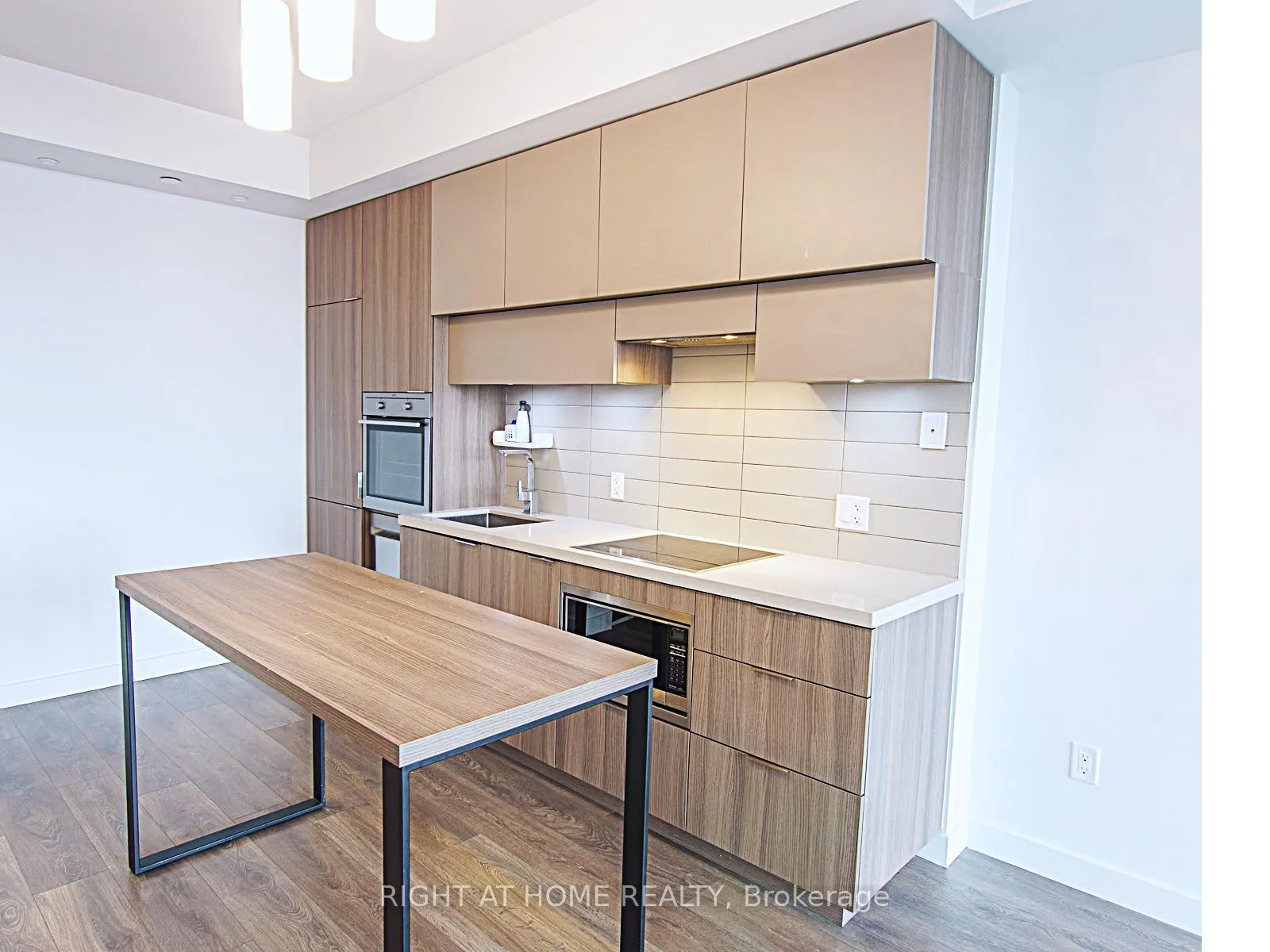 Photo 7 of Unit 3407, 8 Eglinton Avenue E, Toronto, Mount Pleasant West — HOMEH