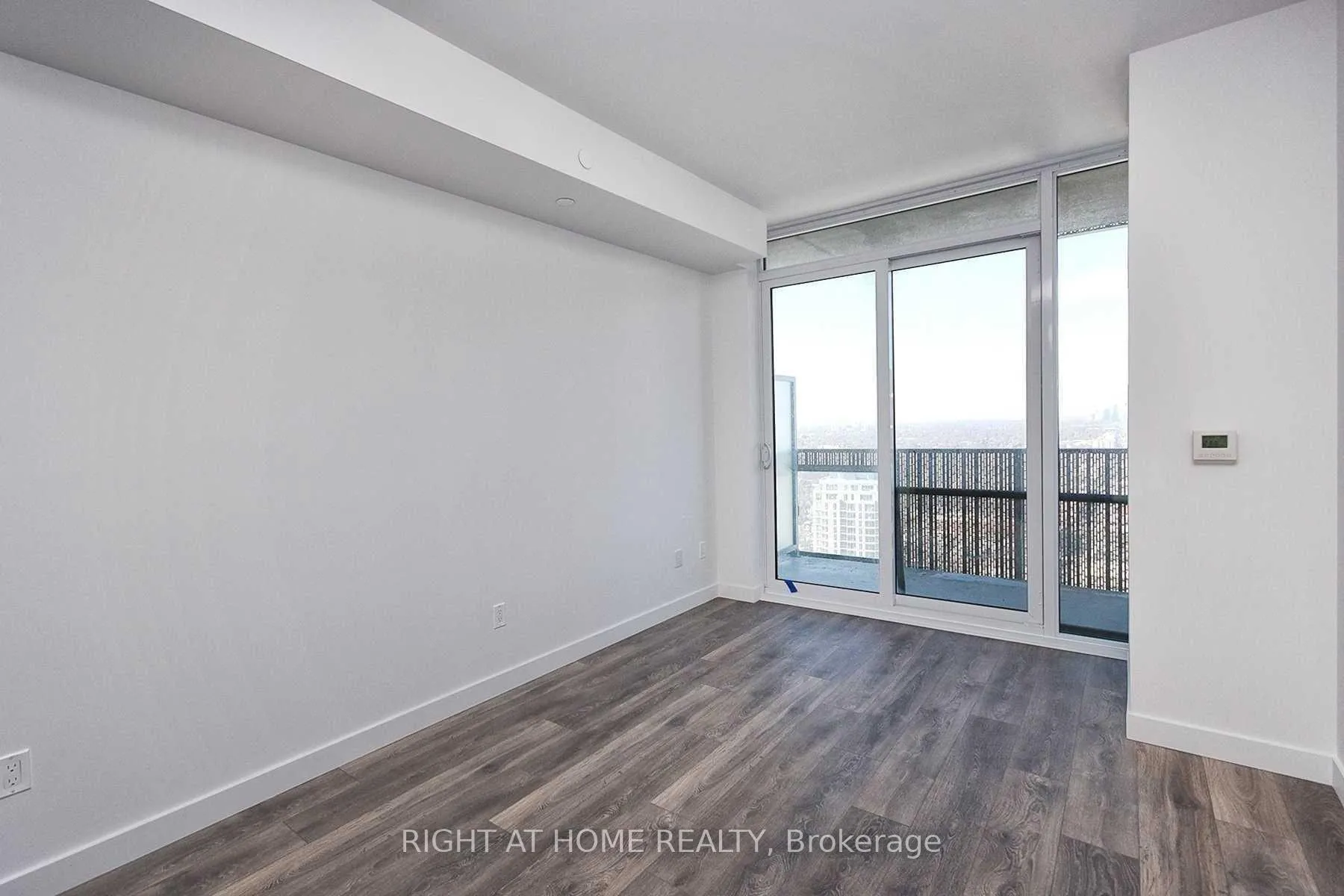 Photo 11 of Unit 3407, 8 Eglinton Avenue E, Toronto, Mount Pleasant West — HOMEH