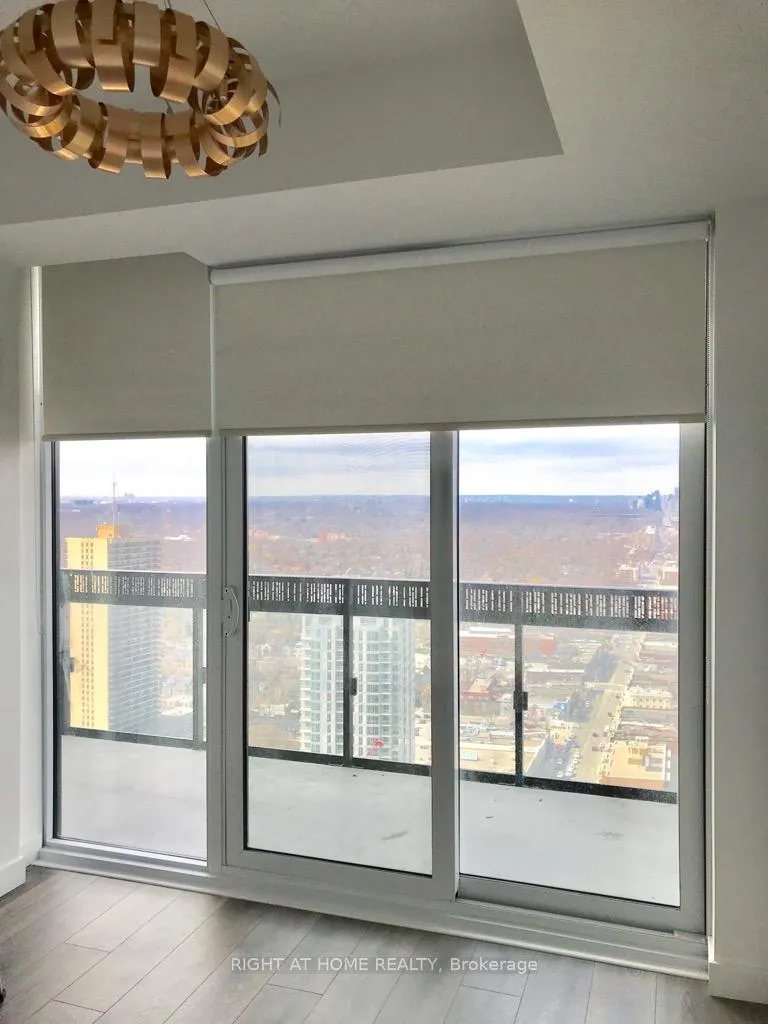 Photo 13 of Unit 3407, 8 Eglinton Avenue E, Toronto, Mount Pleasant West — HOMEH